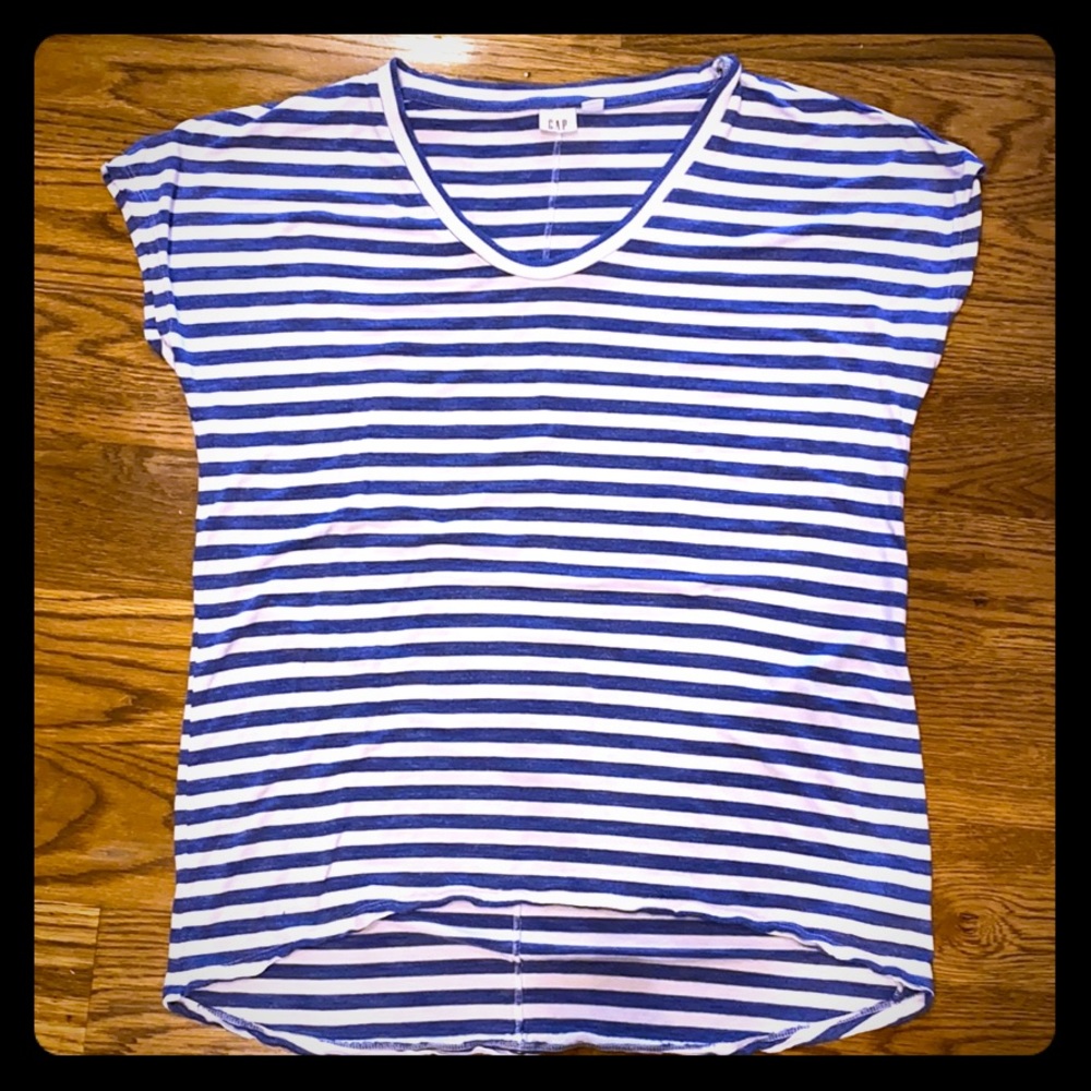 Gap maternity top